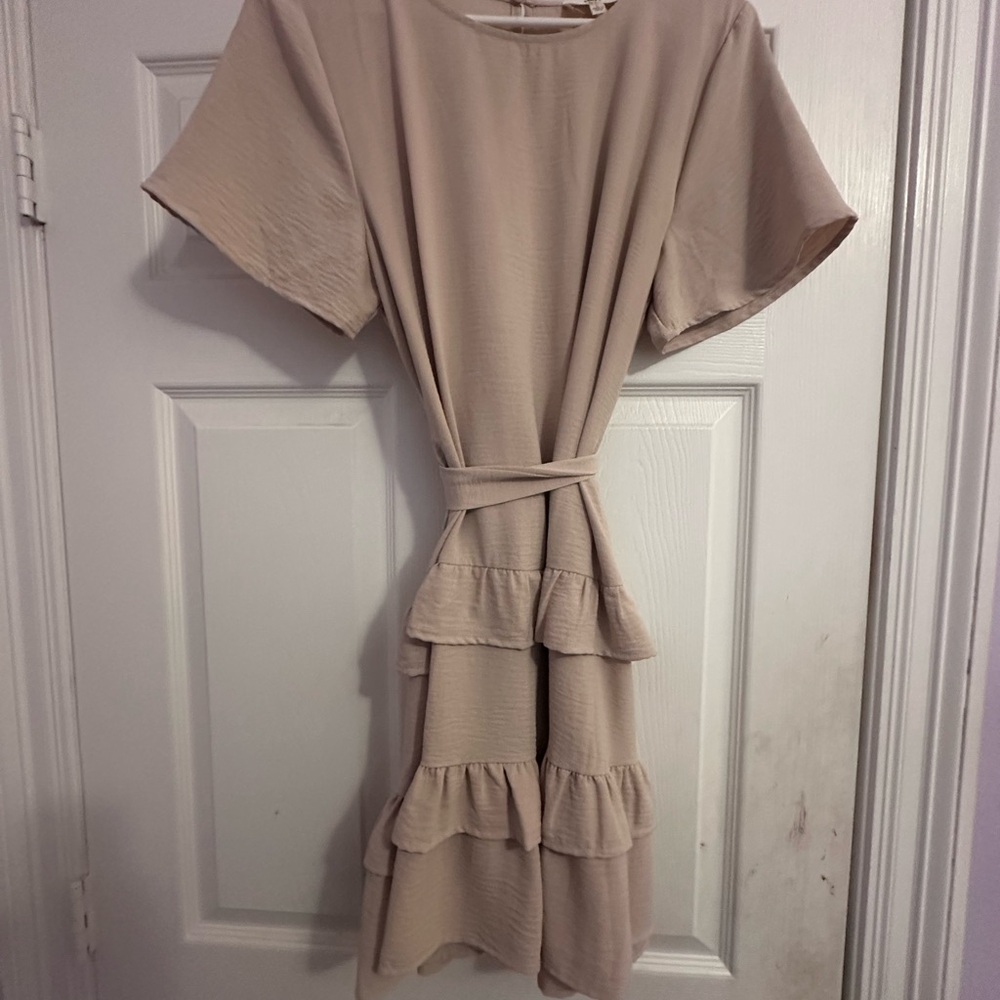 Entro Tan Flutter Sleeve Midi Sundress